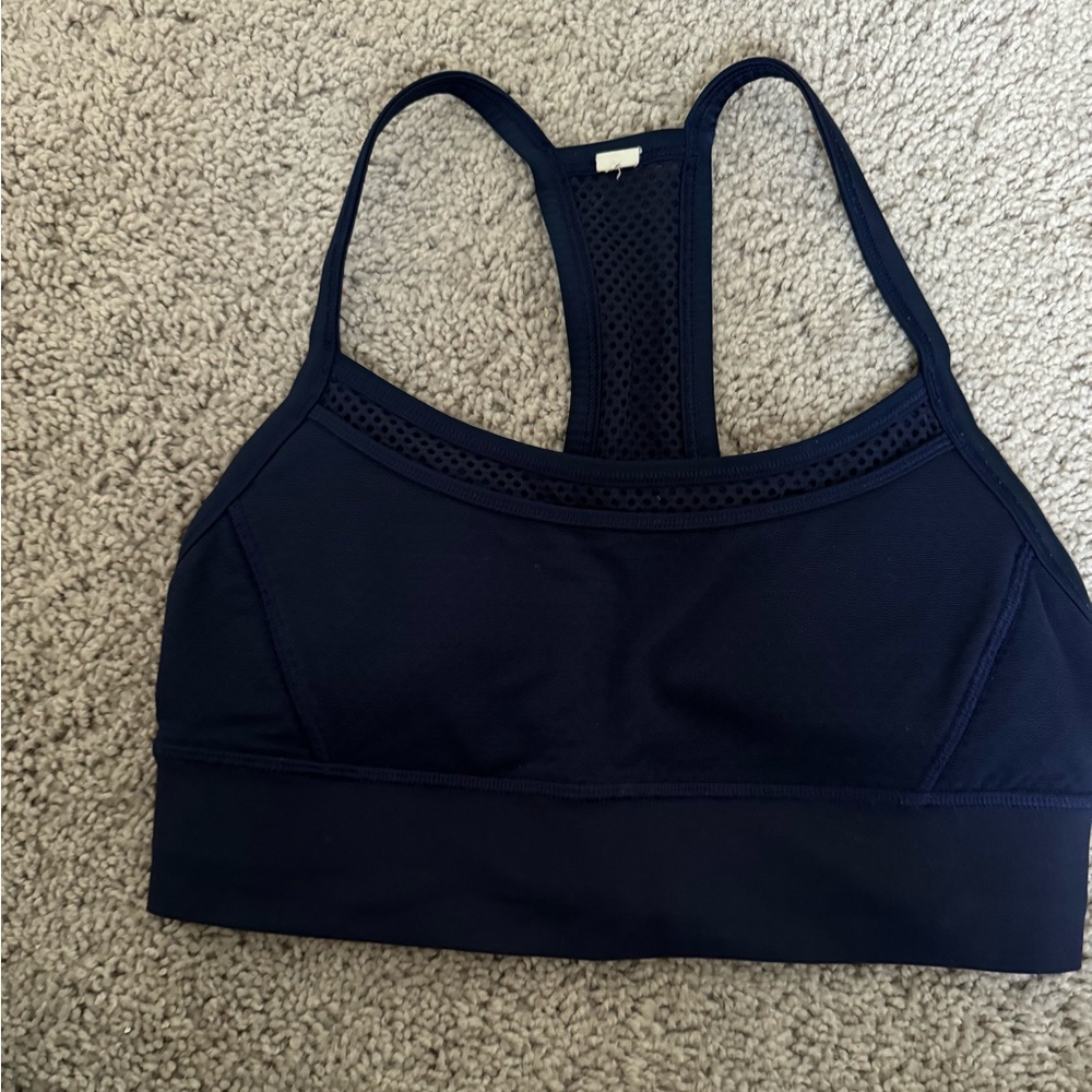Lululemon sports bra